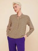 коричневый