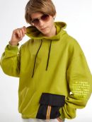 светло-оливковый