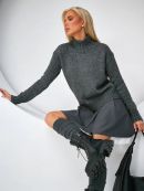 темно-серый