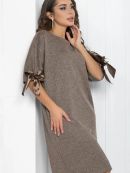 коричневый