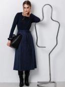 глубокий синий