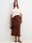 коричневый