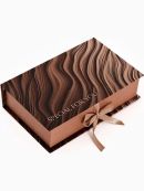 коричневый