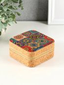 коричневый