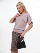 персиковый