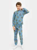 геймер на серо -синем